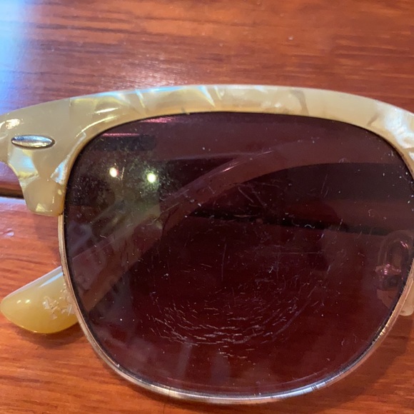 5 for $20! Abercrombie and Fitch Sunglasses - Picture 2 of 6